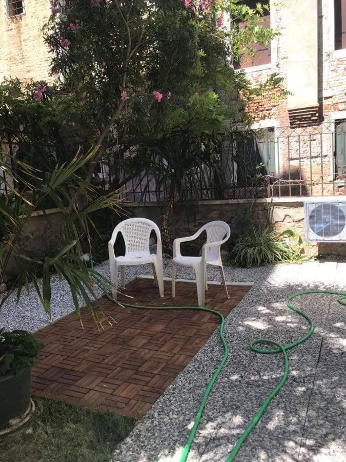 Residenza Oleandro Rosa Apartment Venesia Bagian luar foto