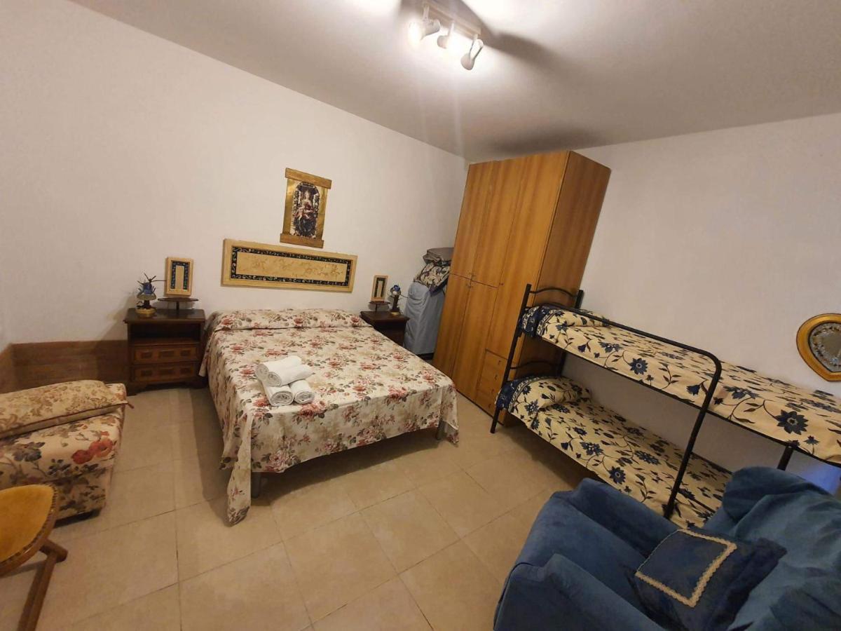 Residenza Oleandro Rosa Apartment Venesia Bagian luar foto