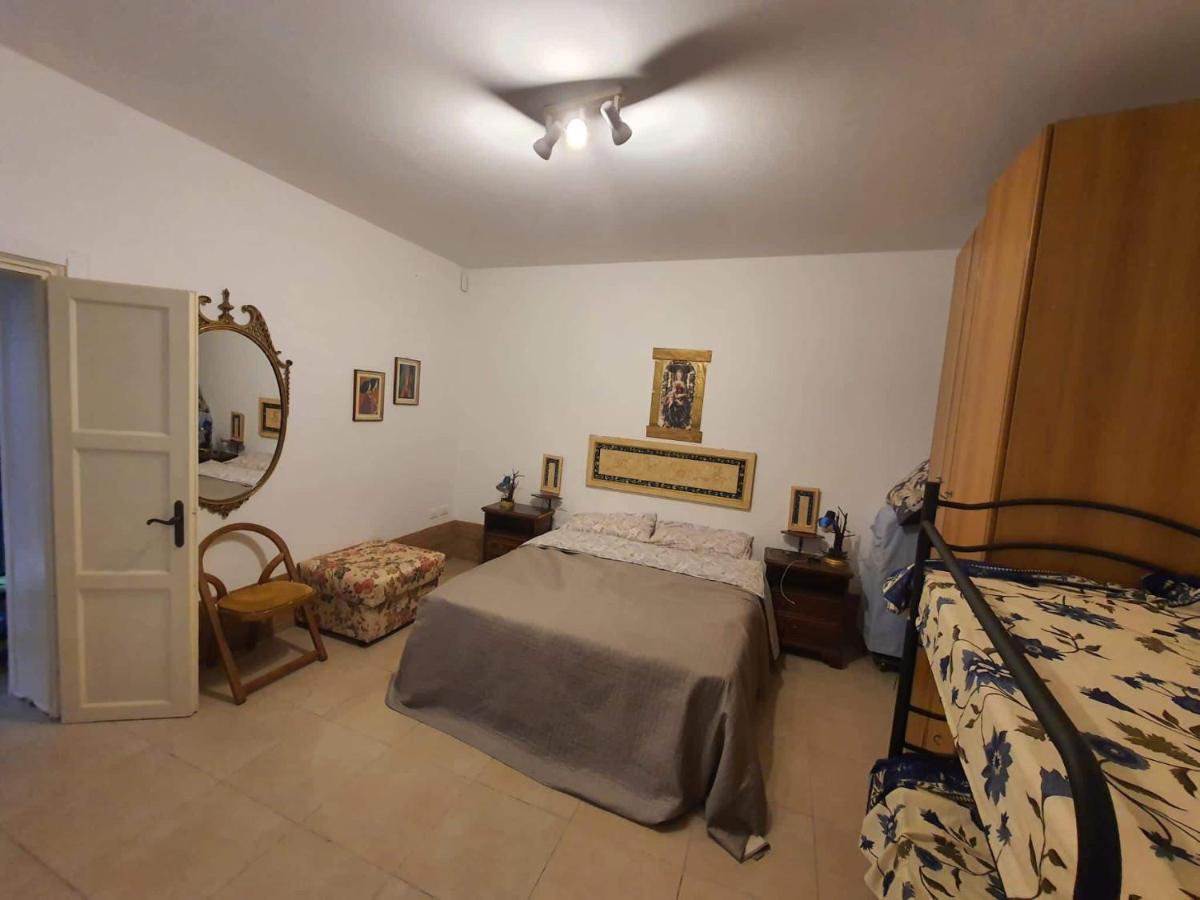 Residenza Oleandro Rosa Apartment Venesia Bagian luar foto